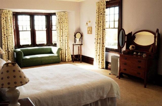 Petersons Winery And Guest house Armidale