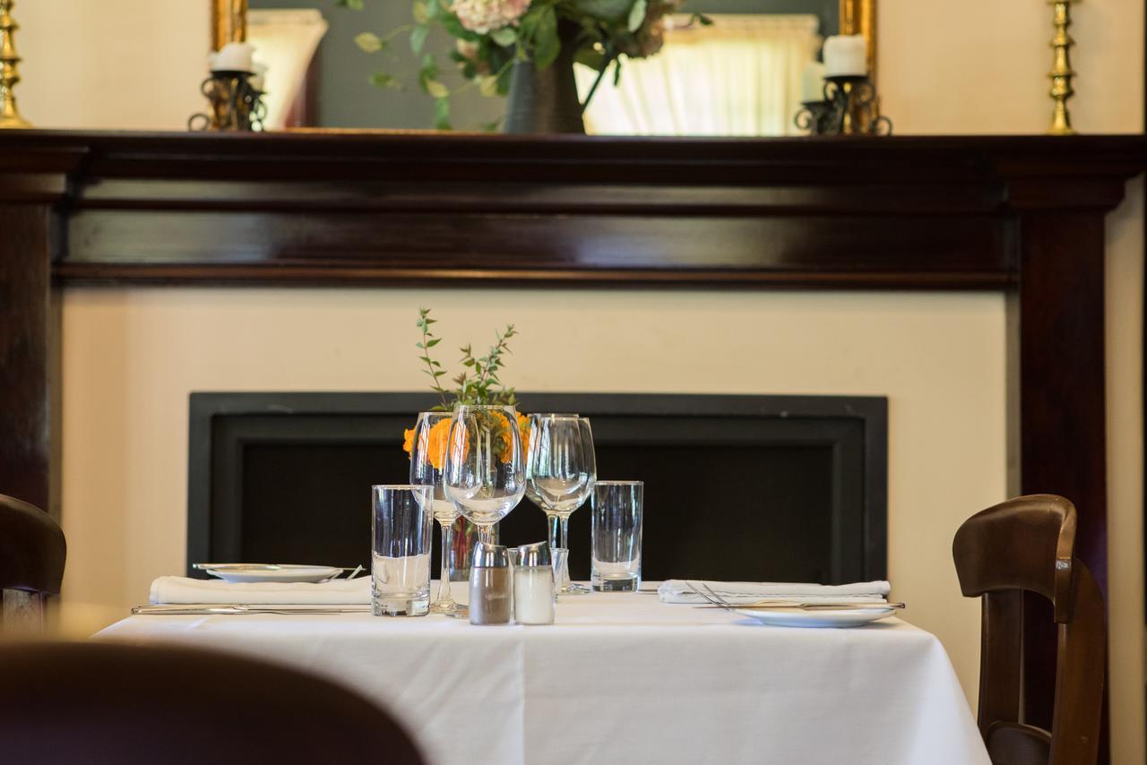 Petersons Winery And 4*