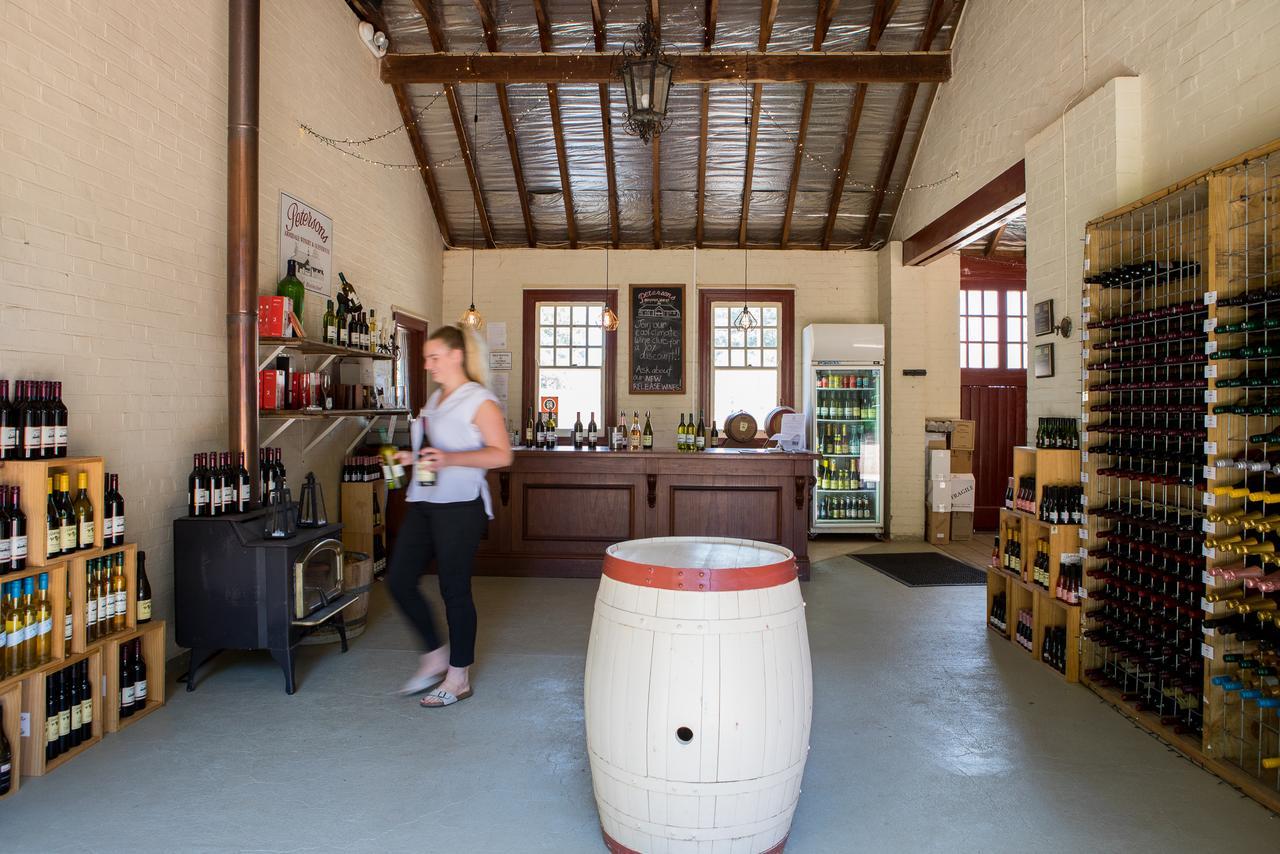 Guest house Petersons Winery And Armidale